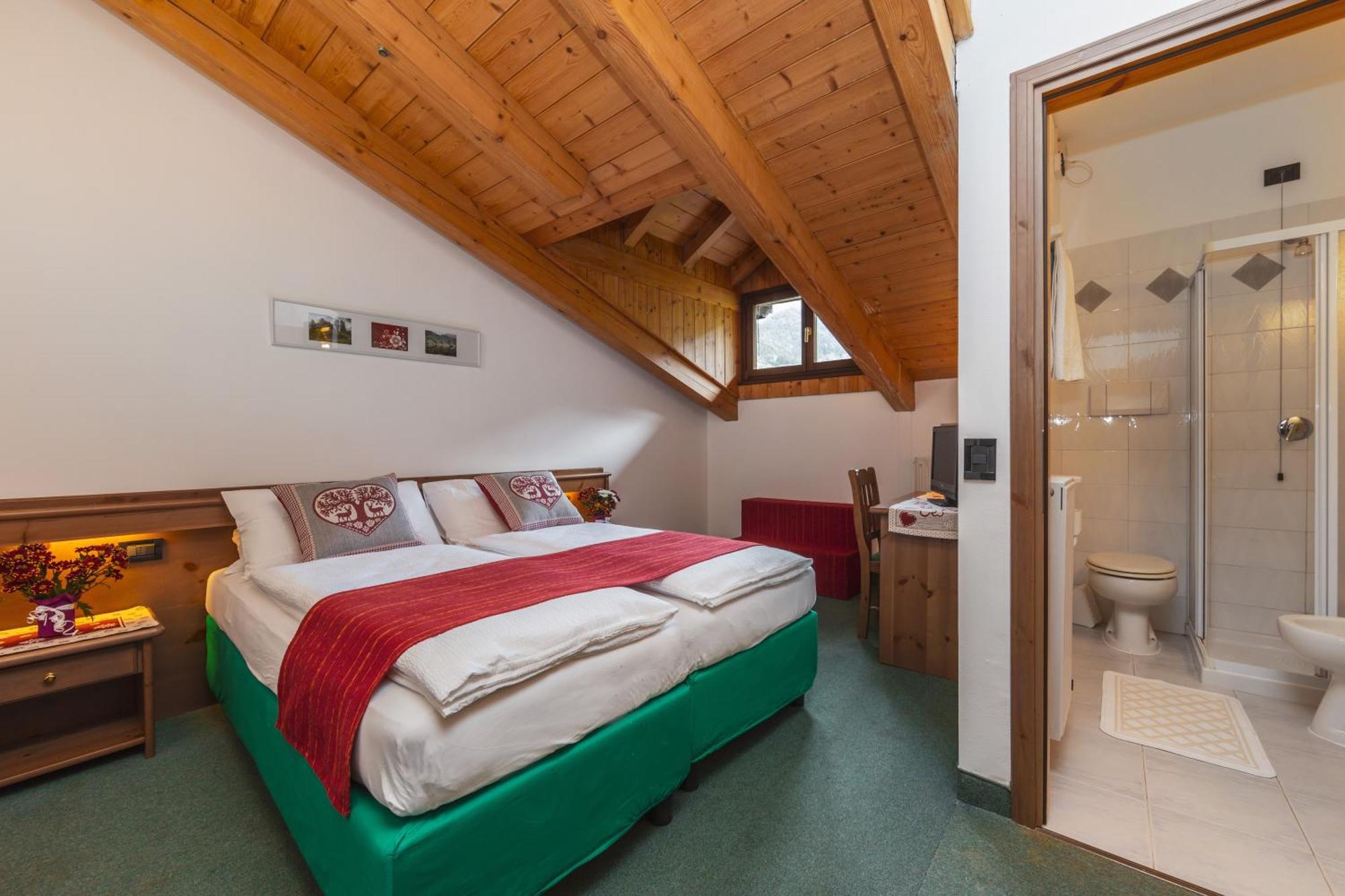 Cadria Nature & Bike Hotel Lenzumo di Concei المظهر الخارجي الصورة