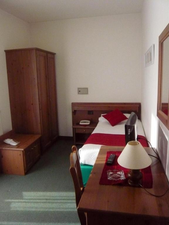 Cadria Nature & Bike Hotel Lenzumo di Concei الغرفة الصورة